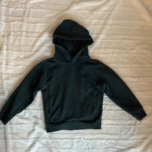 Roots dark green Hooded Sweatshirt with pockets size youth large 9-10 years